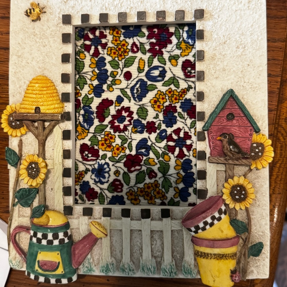 Floral Garden Themed Picture Frame